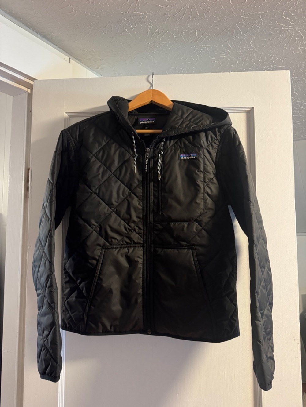 Patagonia Black Quilted Hooded Midweight Jacket-NWT